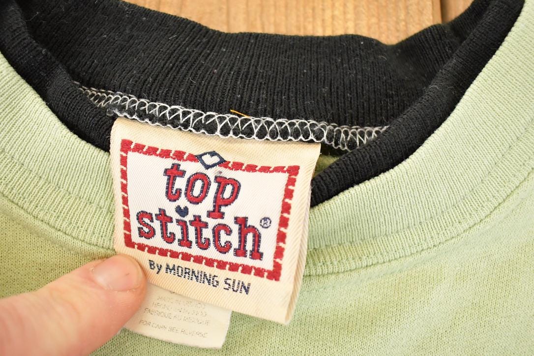 Vintage 1990s Top Stitch Embroidered Hearts Double Collar Sweatshirt Women's L from propervintagecanada