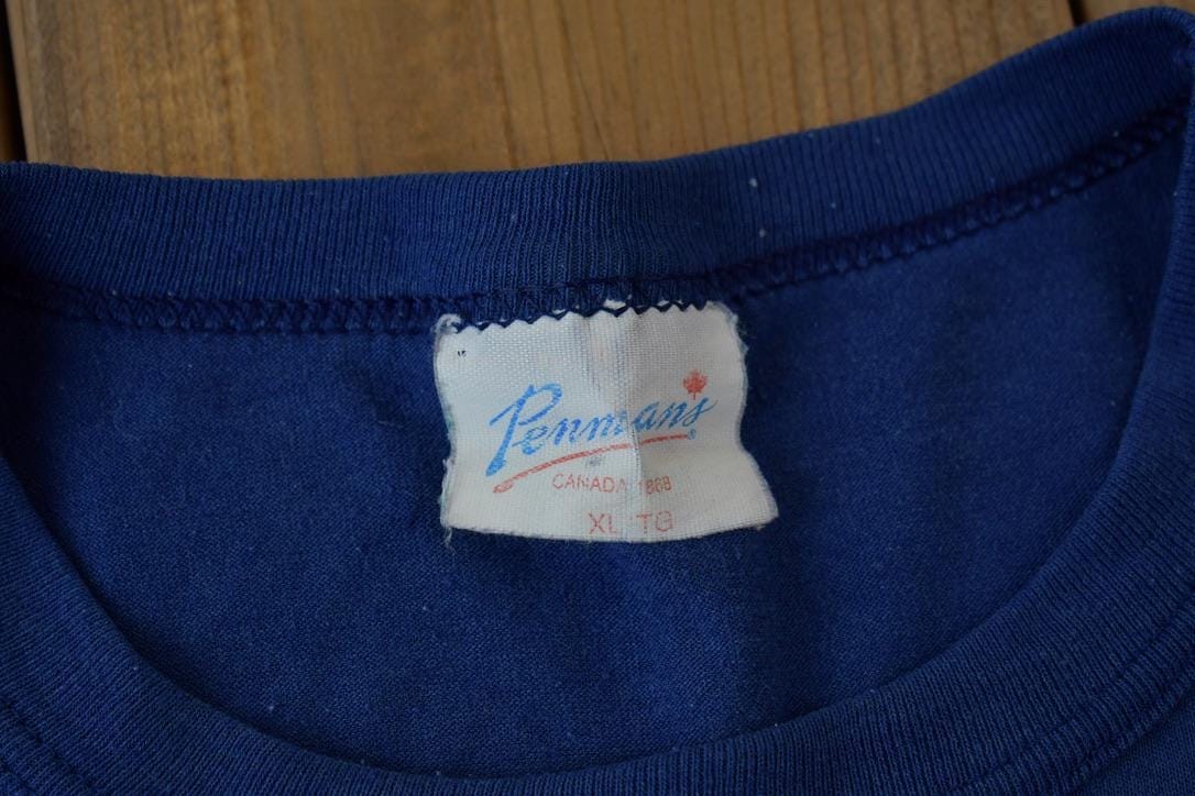 Vintage 1990s Toronto Blue Jays MLB T Shirt Men's Large from propervintagecanada