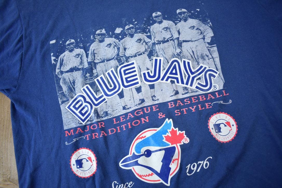 Vintage 1990s Toronto Blue Jays MLB T Shirt Men's Large from propervintagecanada