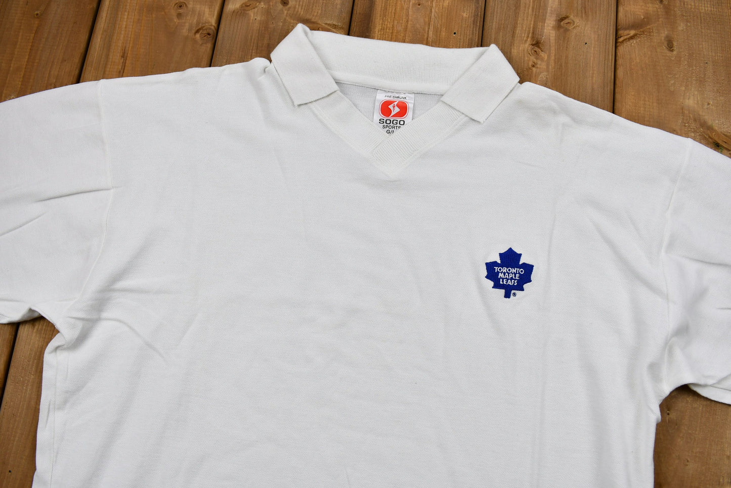 Vintage 1990s Toronto Maple Leafs Embroidered Collared T-Shirt Men's Large from propervintagecanada