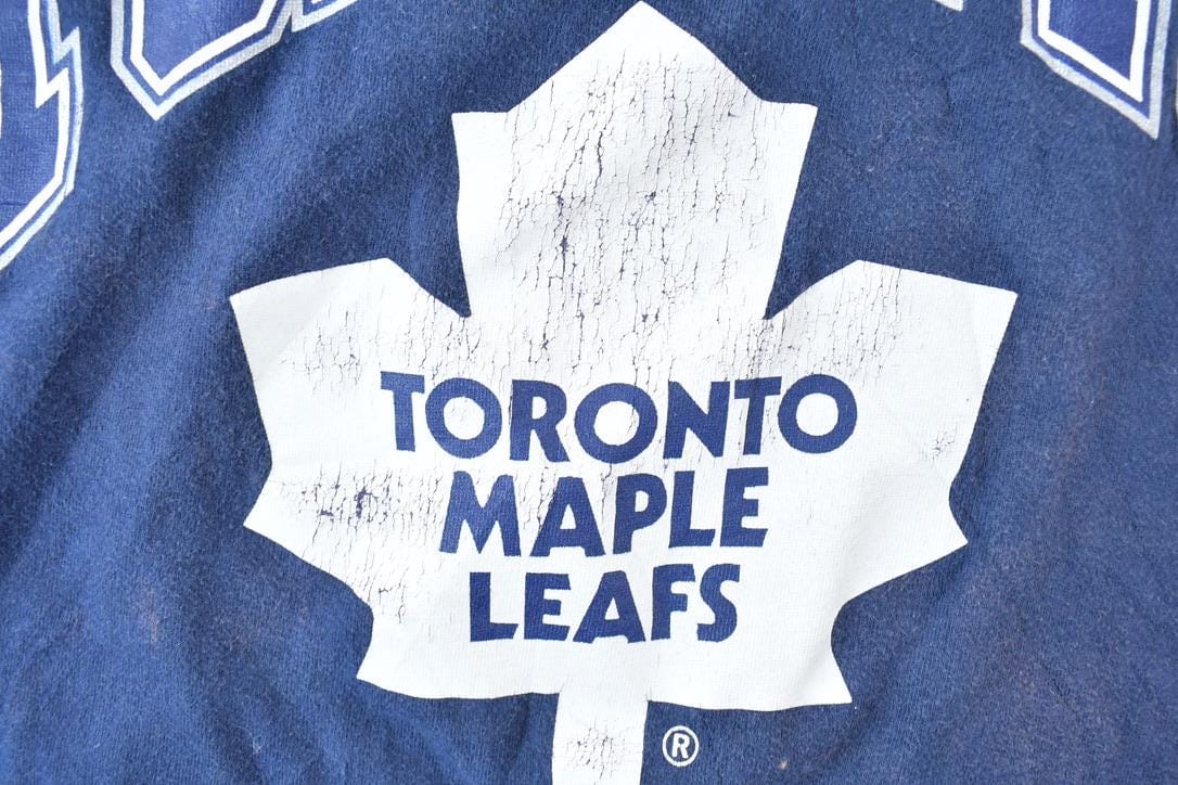 Vintage 1990s Toronto Maple Leafs NHL Graphic T-Shirt Men's Large from propervintagecanada