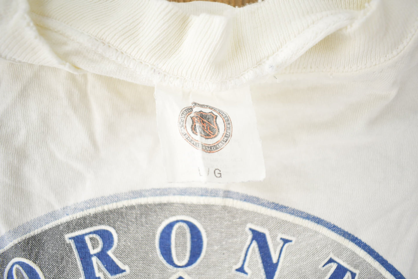 Vintage 1990s Toronto Maple Leafs NHL Hockey Graphic T-Shirt Made In USA from propervintagecanada