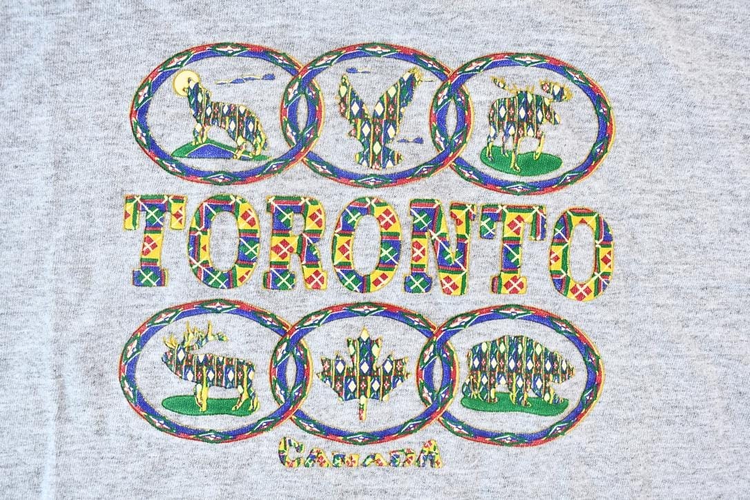 Vintage 1990s Toronto Ontario Canada Tartan Style Wildlife Graphic T-Shirt Men's M-L from propervintagecanada