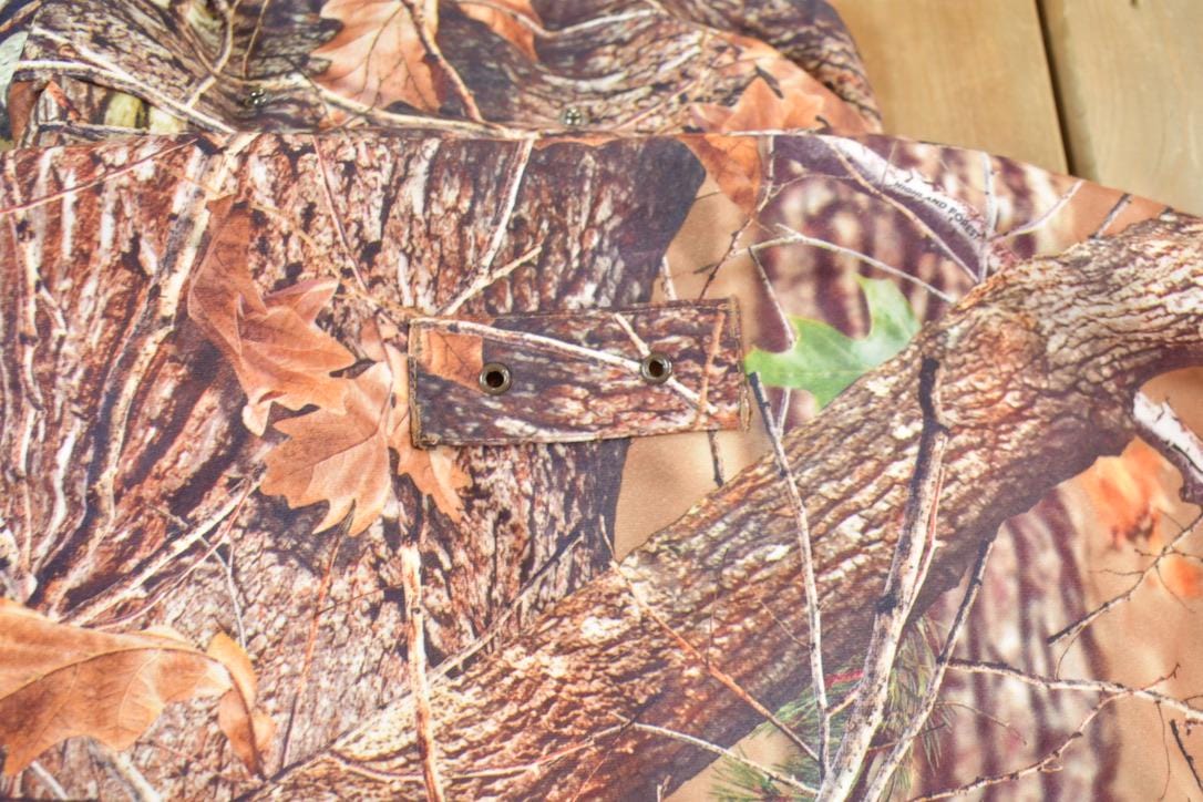Vintage 1990s Trail Crest Highland Camo Bomber Jacket Men's XL from propervintagecanada