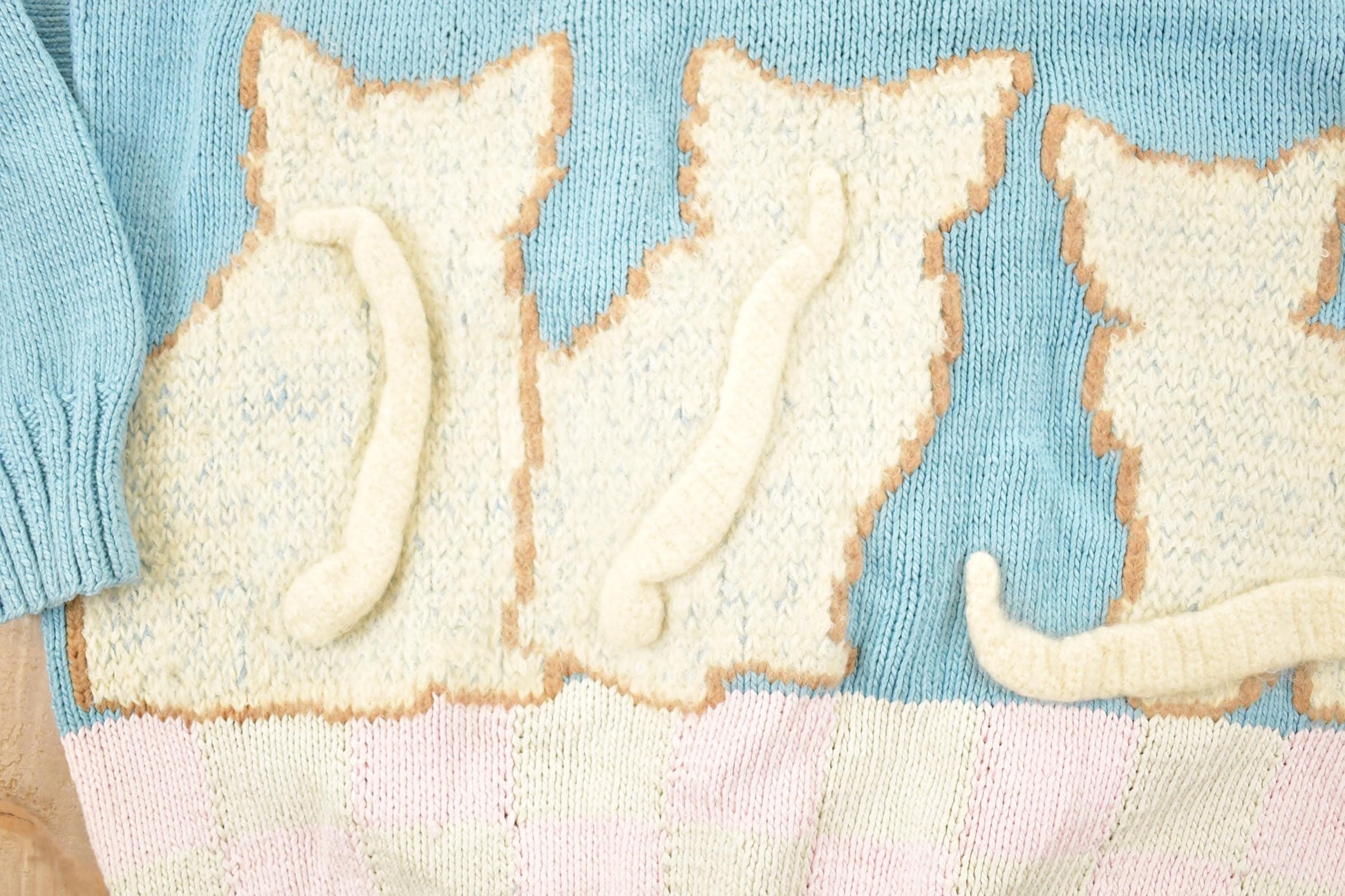Vintage 1990s Triple Kitty Berek Hand Knit Crewneck Sweater Women's L from propervintagecanada