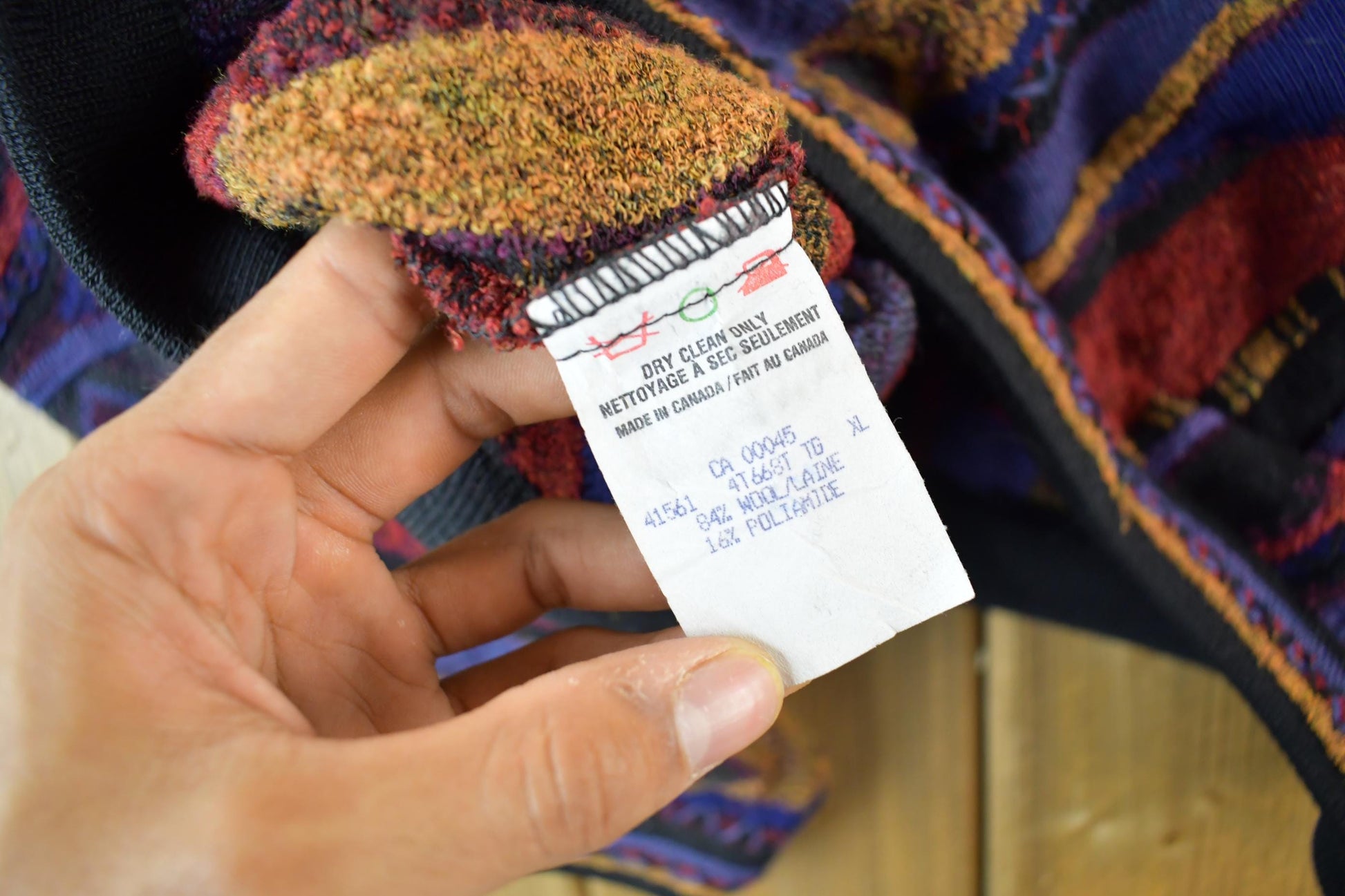 Vintage 1990s Tundra Canada 3D Knit Crewneck Sweater Men's XL from propervintagecanada