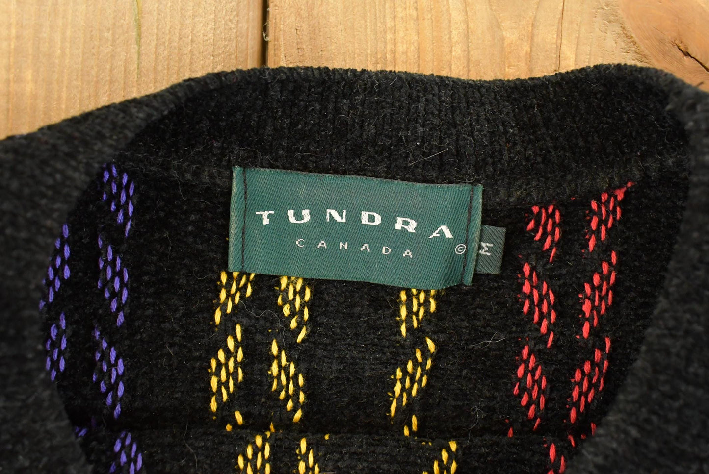 Vintage 1990s Tundra Canada Knit Abstract Pattern Crewneck Sweater Mens Large from propervintagecanada