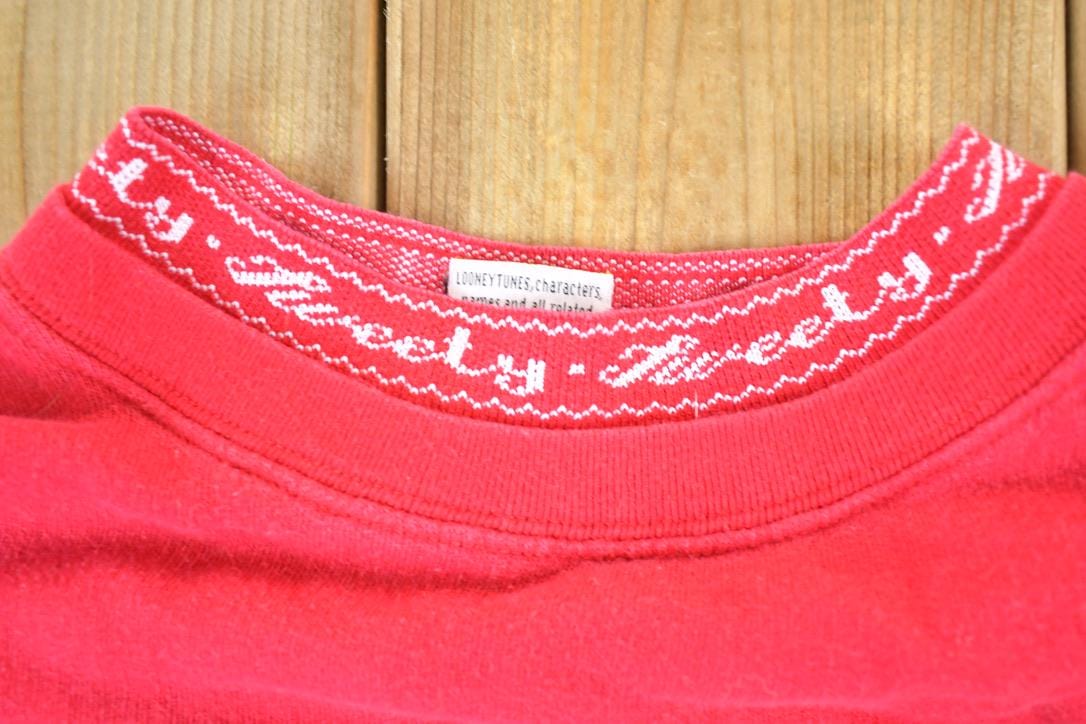 Vintage 1990s Tweety Bird Shopping Looney Tunes Crewneck Womens XXL from propervintagecanada