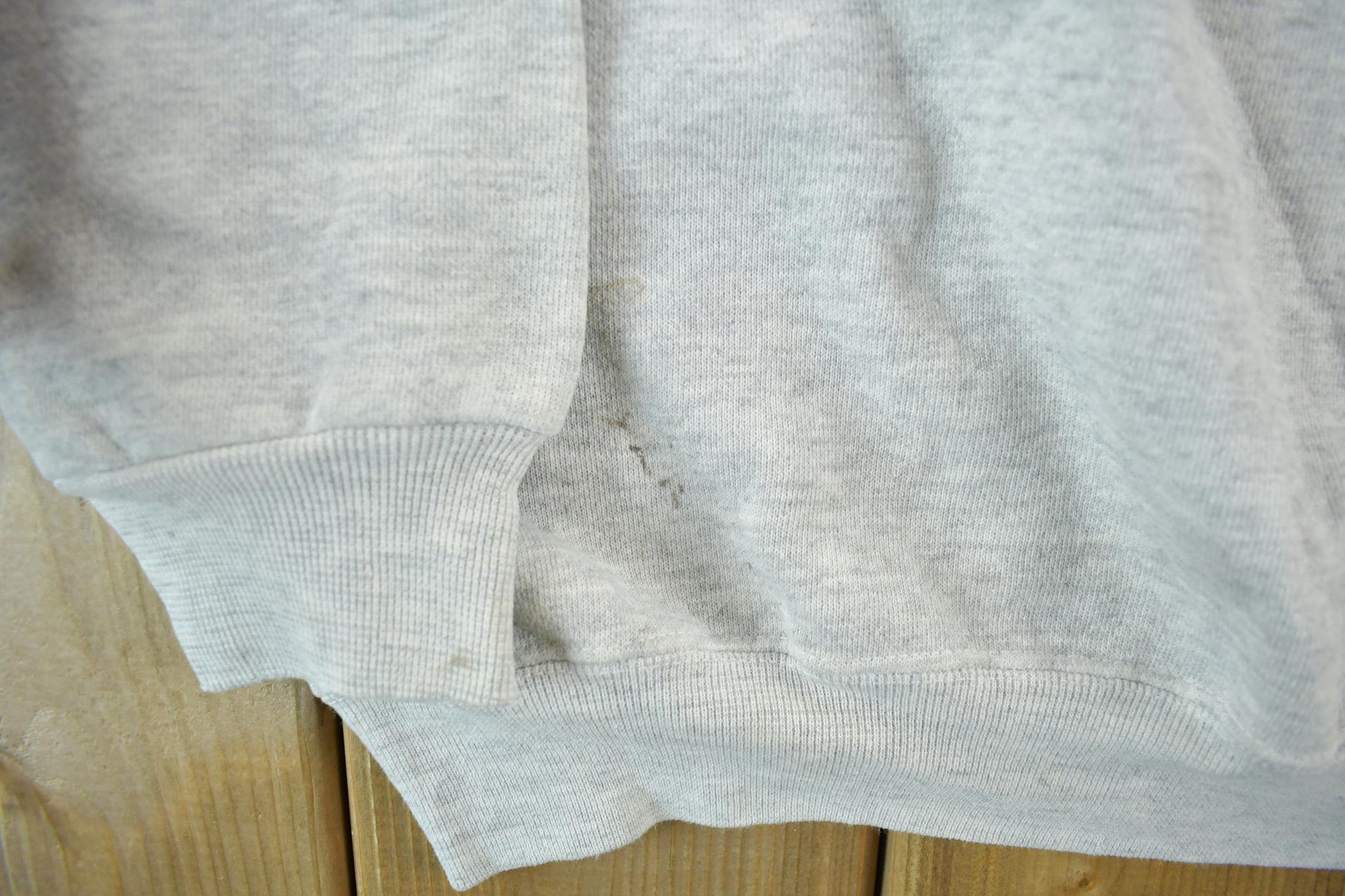 Vintage 1990s Underwood Basketball Collegiate University Crewneck Mens's XL Men's XL from propervintagecanada