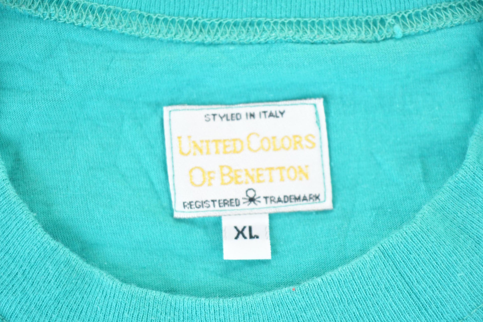 Vintage 1990s United Colours Of Benetton Souvenir Single Stitch Graphic Print T-Shirt Made In USA Men's XL from propervintagecanada