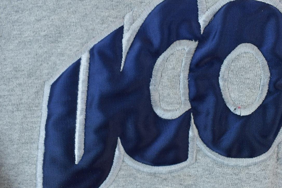 Vintage 1990s University Of Connecticut Collegiate Heavyweight Crew Neck Men's Large from propervintagecanada