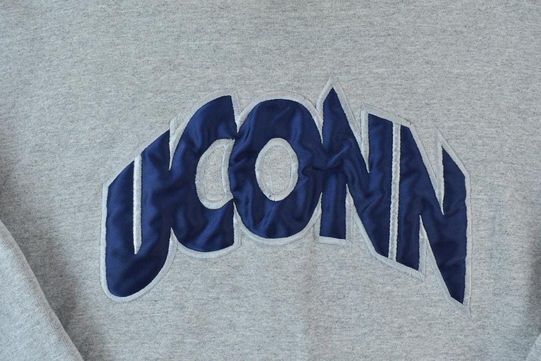 Vintage 1990s University Of Connecticut Collegiate Heavyweight Crew Neck Men's Large from propervintagecanada