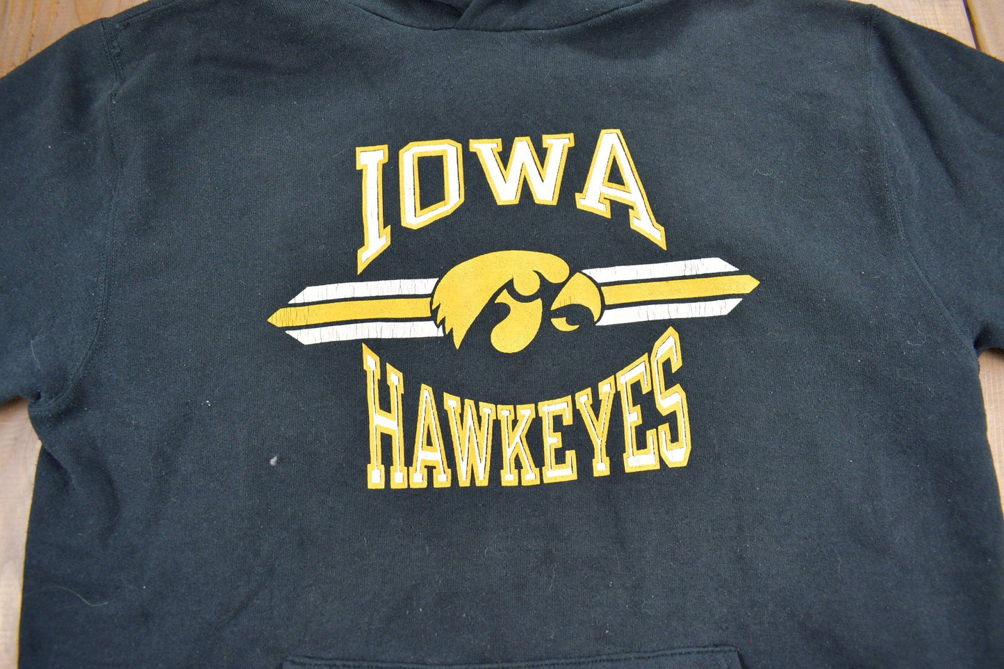 Vintage 1990s University Of Iowa Hawkeyes Collegiate Hoodie Men's Medium from propervintagecanada