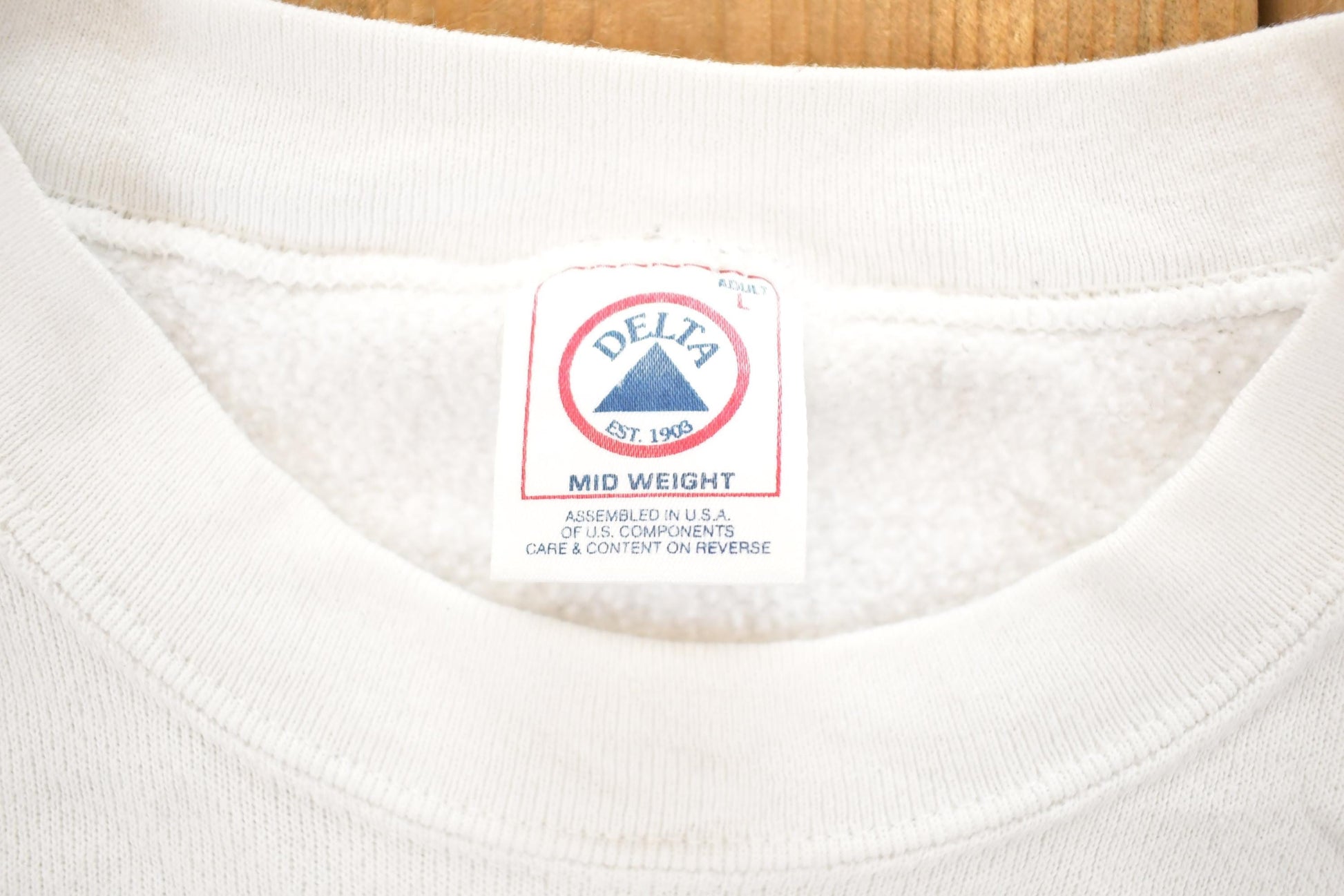 Vintage 1990s University Of Kentucky Big Blue Magic Crewneck Sweater Men's L from propervintagecanada