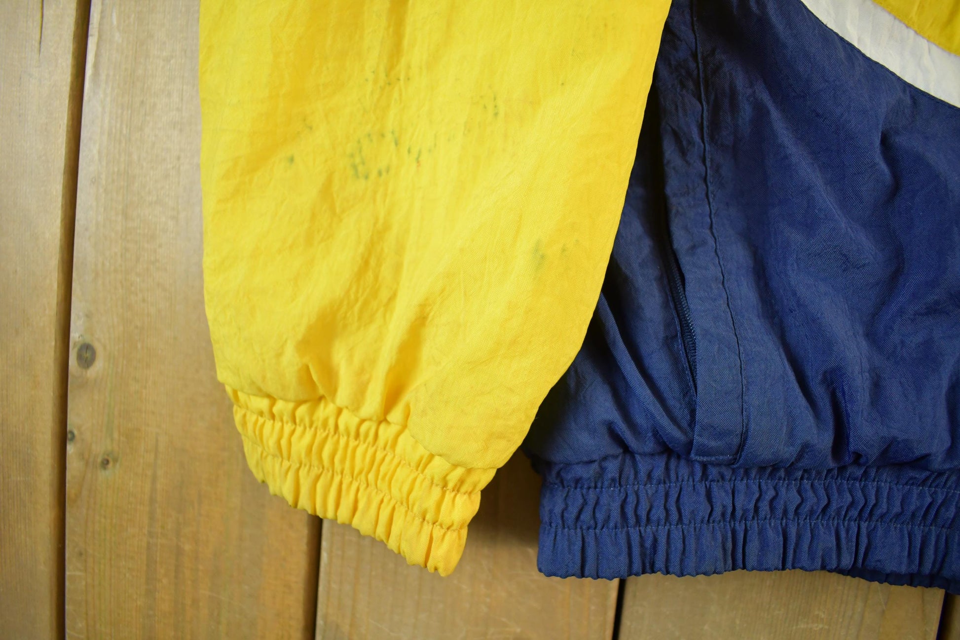 Vintage 1990s University of Notre Dame Fighting Irish Collegiate Jacket Men's M-L from propervintagecanada