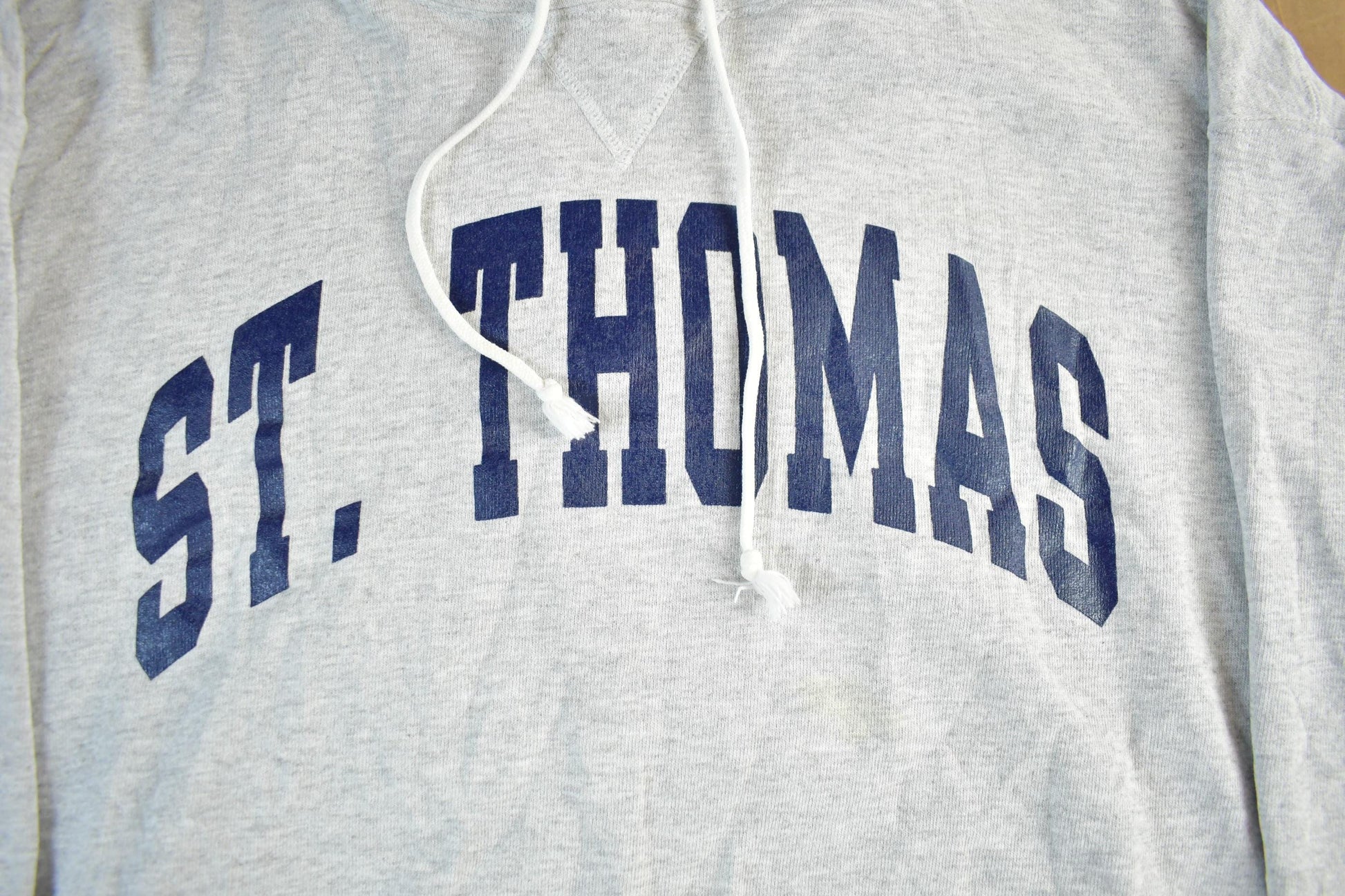 Vintage 1990s University Of St. Thomas Champion Collegiate Hoodie Men's 2XL from propervintagecanada