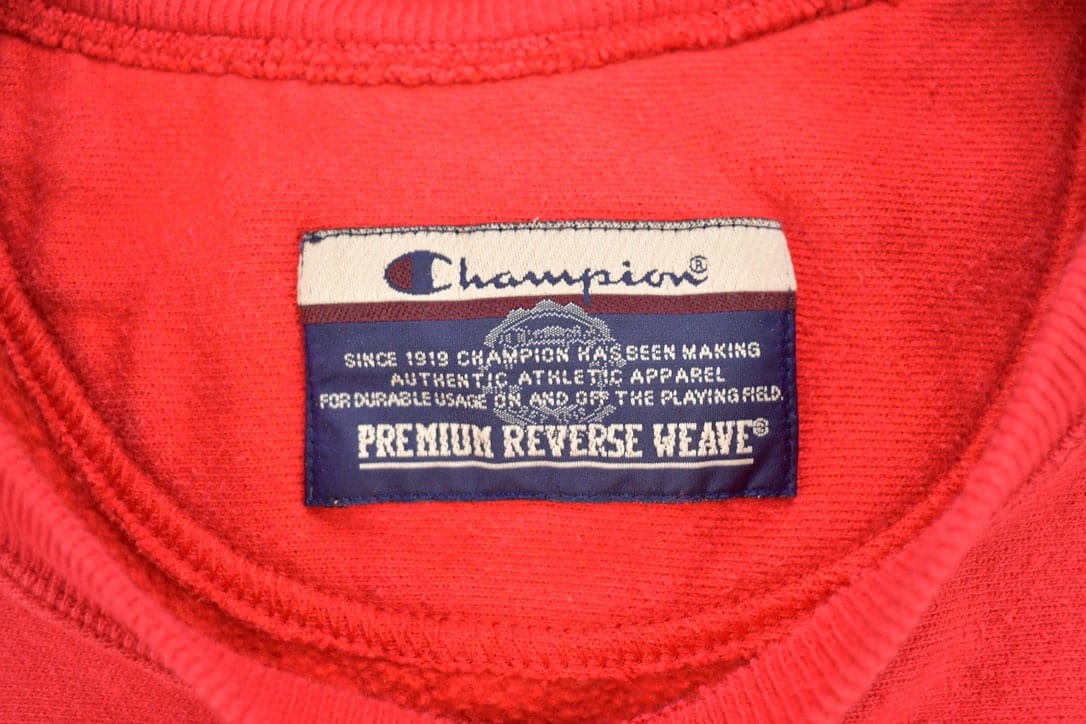 Vintage 1990s University Of Wisconsin Collegiate Basketball Reverse Weave Crewneck Men's XL from propervintagecanada