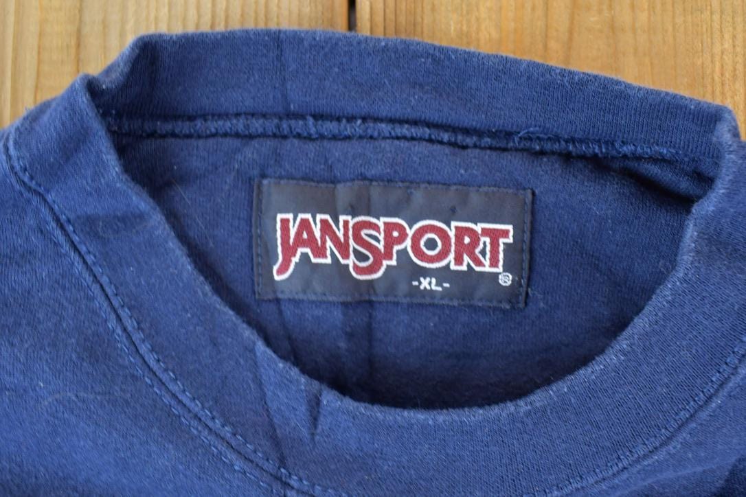 Vintage 1990s University Wisconsin Alumni Collegiate Jansport Heavyweight Crewneck Men's XL from propervintagecanada