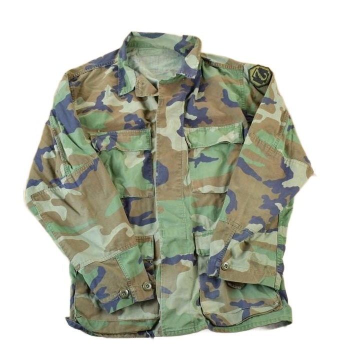 Vintage 1990s Us Army Military Button Up Camo Style Shirt Men's Medium from propervintagecanada