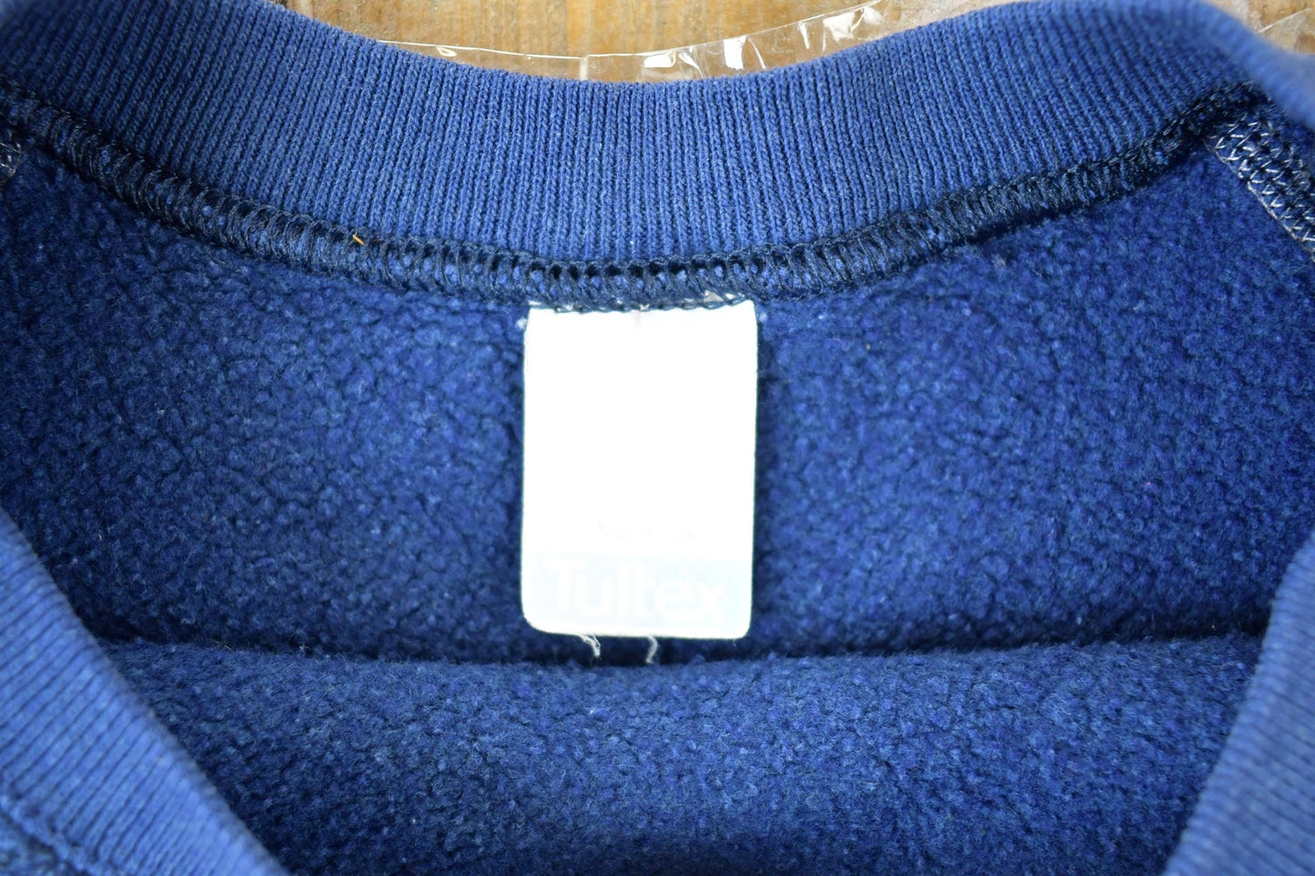 Vintage 1990s US Navy Souvenir Crewneck Sweatshirt Men's Small from propervintagecanada