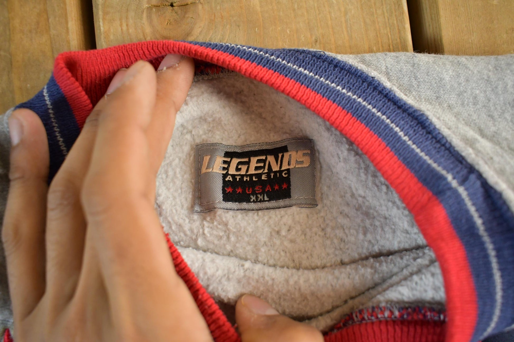 Vintage 1990s USA America Embroidered Crewneck Sweatshirt Men's 2XL from propervintagecanada