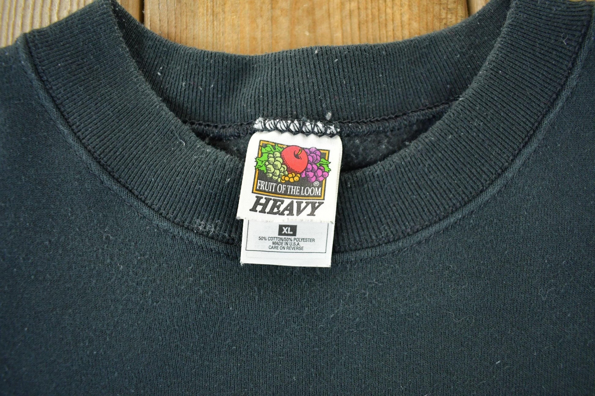 Vintage 1990s USA American Flag Crewneck Sweatshirt Mens XL from propervintagecanada