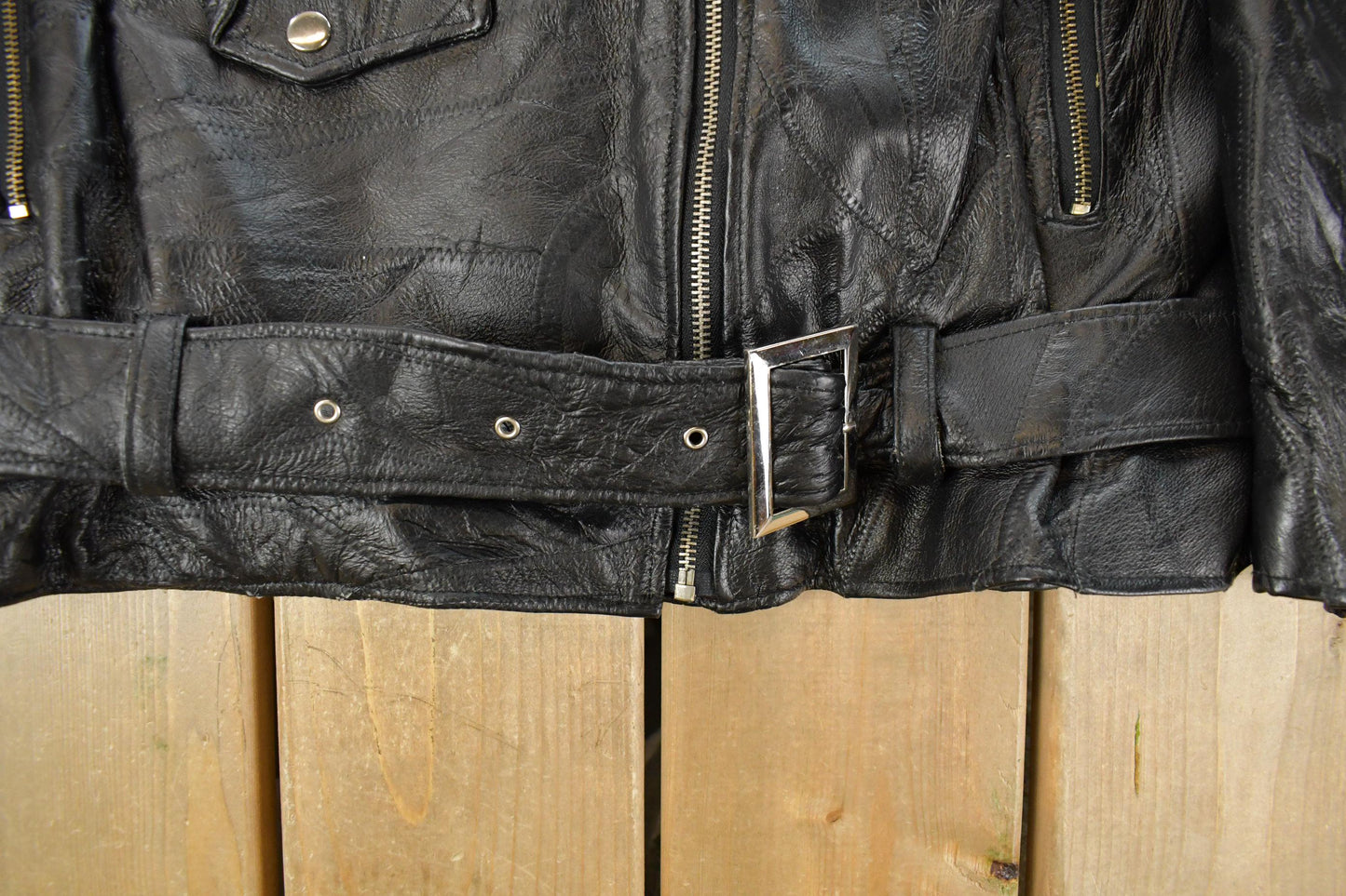 Vintage 1990s USA Biker Motorcycle Leather Jacket Men's Large from propervintagecanada