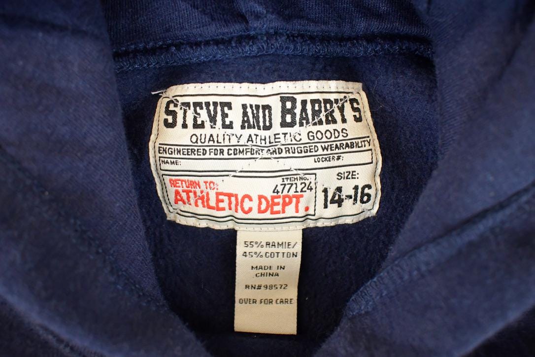 Vintage 1990s USA Steve And Barry's Embroidered Hoodie Sweatshirt Youth L Men's Large/ 90's Destination Sweater from propervintagecanada