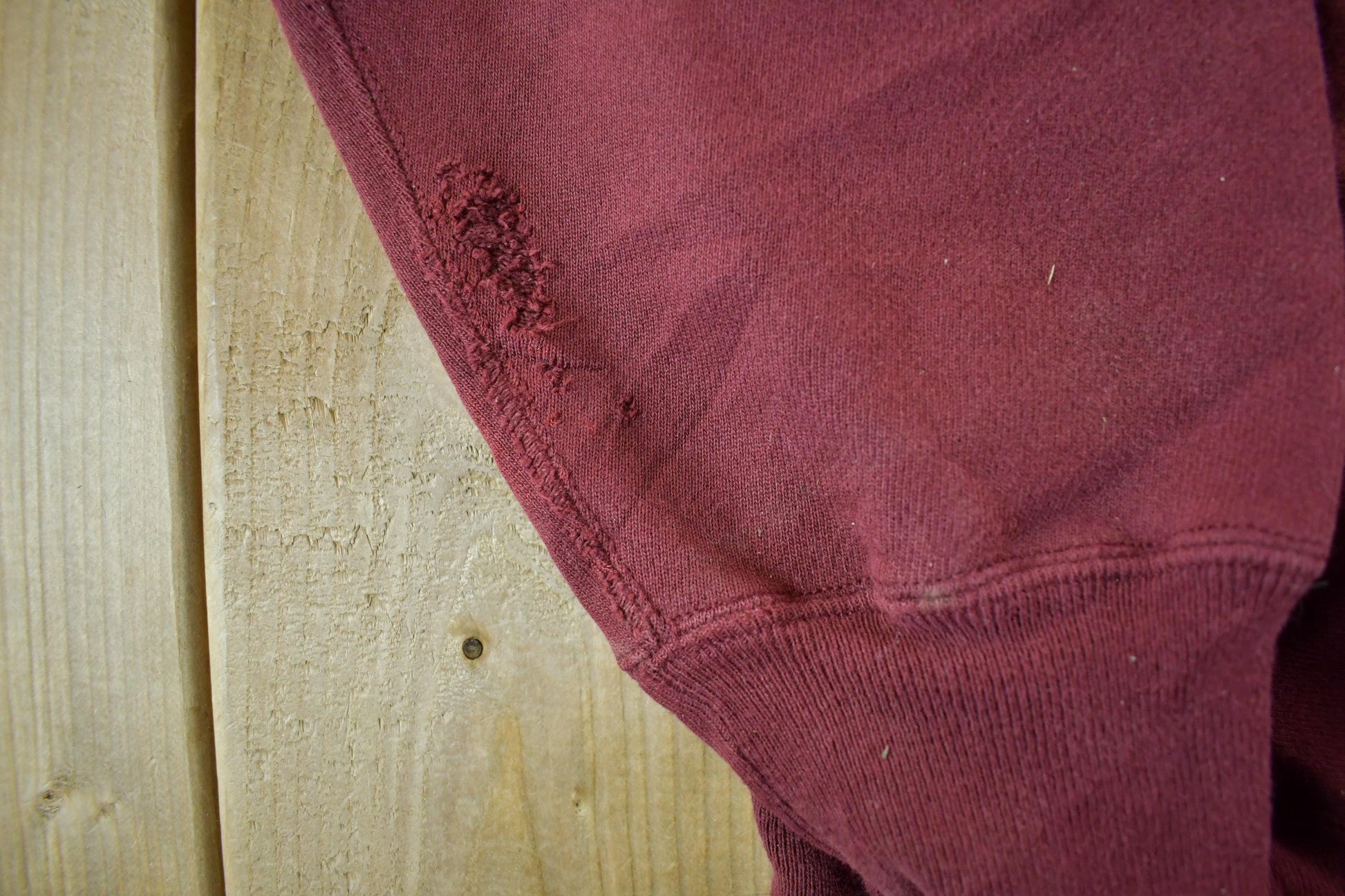 Vintage 1990s UW LA Crosse Champion Reverse Weave Crewneck Sweatshirt Men's XL from propervintagecanada