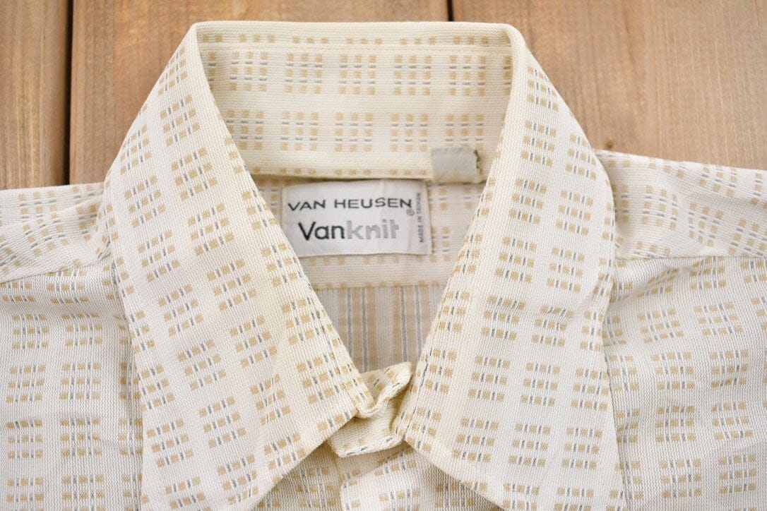 Vintage 1990s Van Heusen Vanknit Button Up Shirt Men's Medium from propervintagecanada