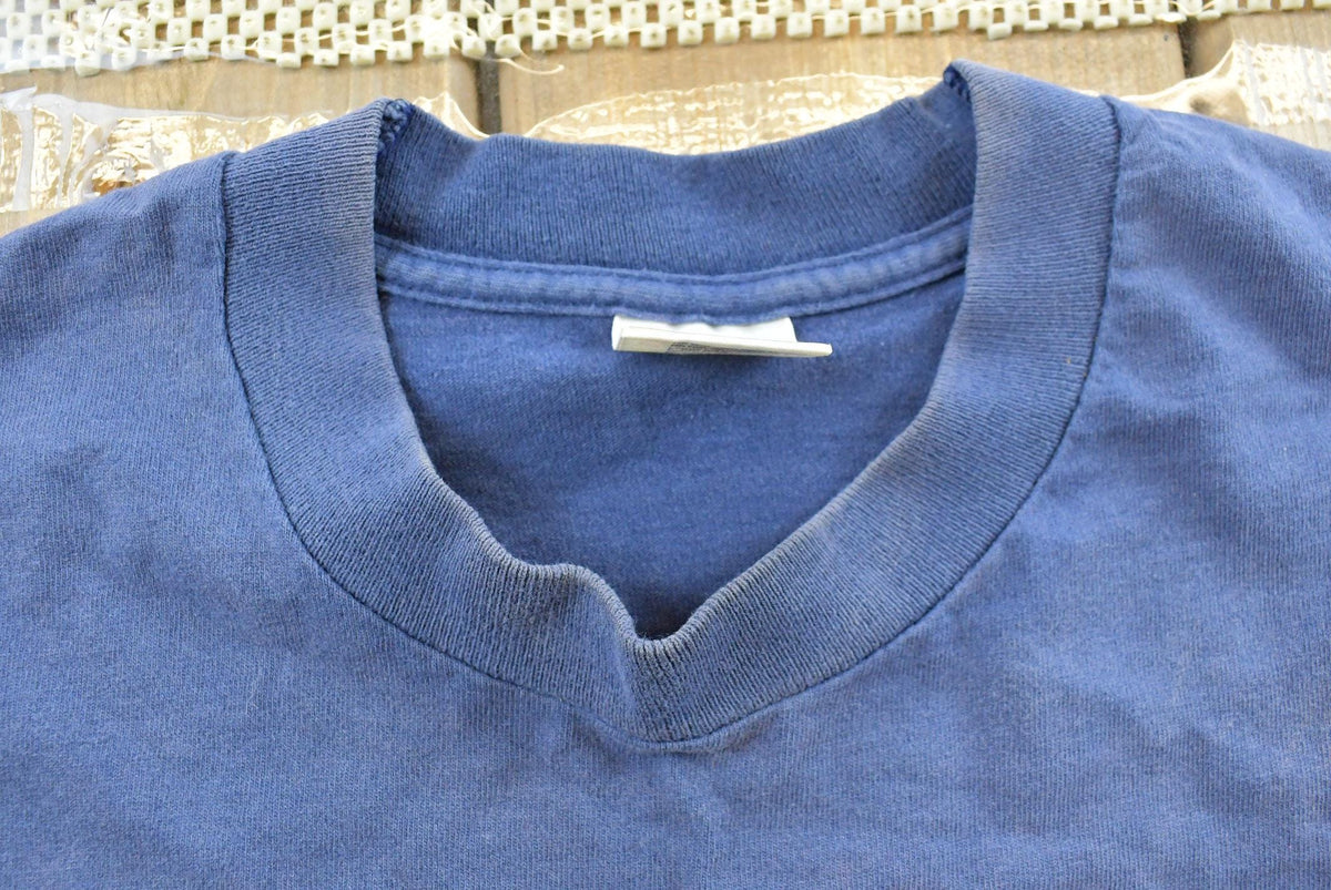 Vintage 1990s Vancouver British Columbia Souvenir T-Shirt Men's M from propervintagecanada