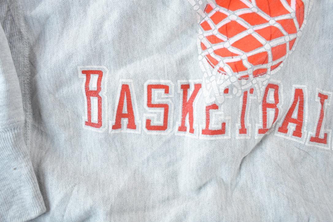 Vintage 1990s Vikings Basketball Lee Cross Grain Souvenir Crewneck Sweatshirt Made In USA Men's Small from propervintagecanada