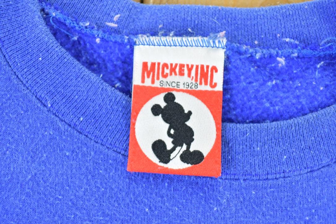 Vintage 1990s Walt Disney World Crewneck Men's 2XL from propervintagecanada