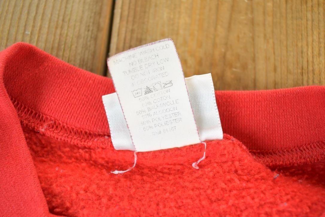 Vintage 1990s Walt Disney World Crewneck Mens XL from propervintagecanada