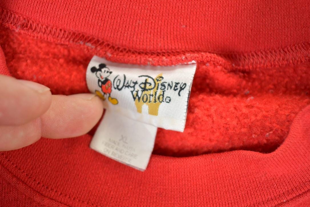 Vintage 1990s Walt Disney World Crewneck Mens XL from propervintagecanada