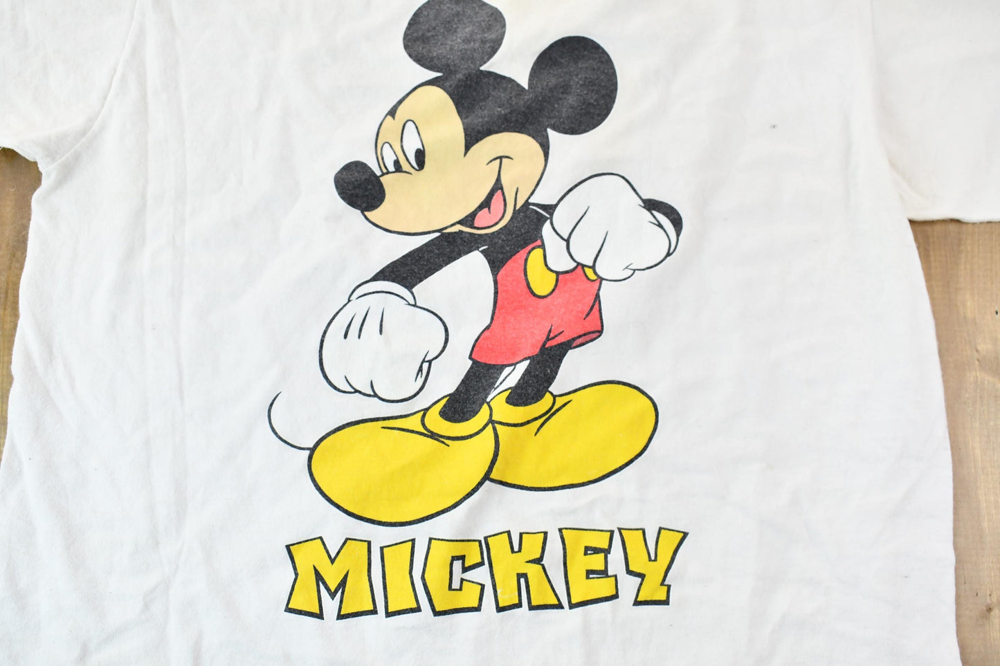 Vintage 1990s Walt Disney World Single Stitch Graphic Mickey Mouse T-Shirt Men's Medium from propervintagecanada
