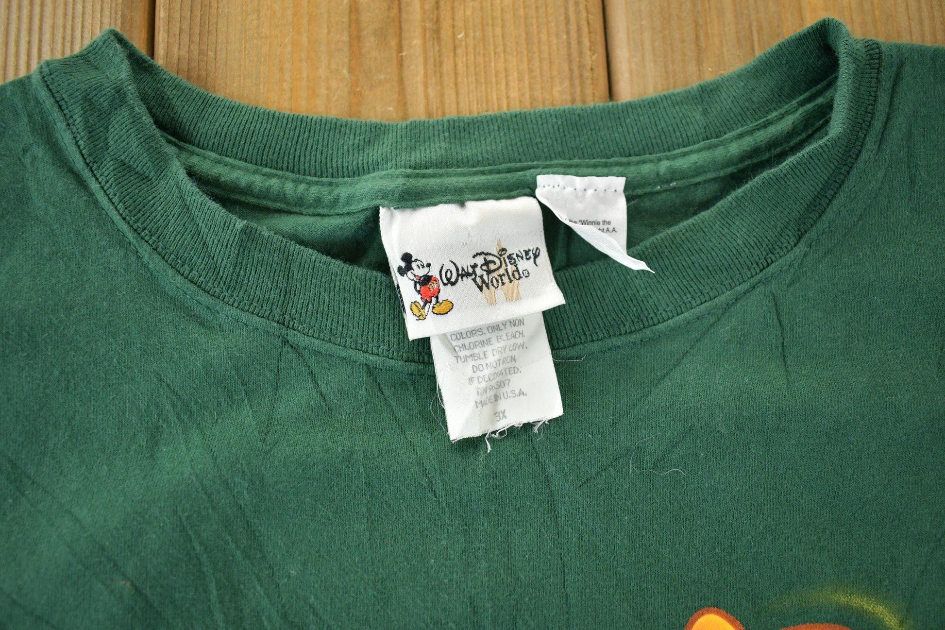 Vintage 1990s Walt Disney World Tigger Graphic T Shirt Men's 3XL from propervintagecanada