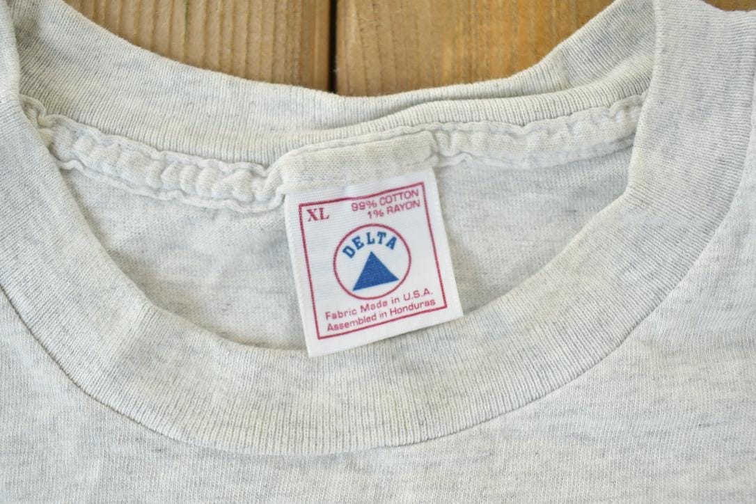 Vintage 1990s Washington DC American Eagle Souvenir Single Stitch Graphic Print T-Shirt Men's XL from propervintagecanada