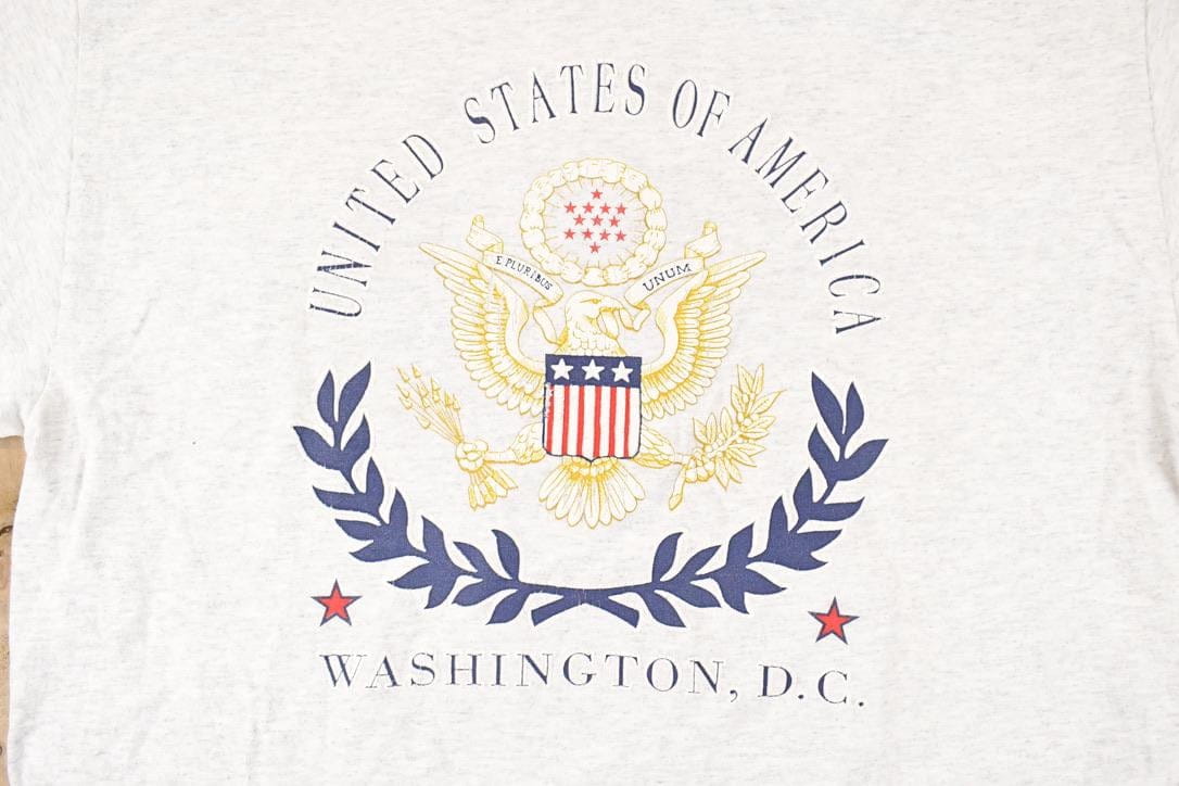 Vintage 1990s Washington USA Souvenir Travel T-Shirt Men's L / Destination Crest Shirt / 90s Single Stitch Graphic Tee from propervintagecanada