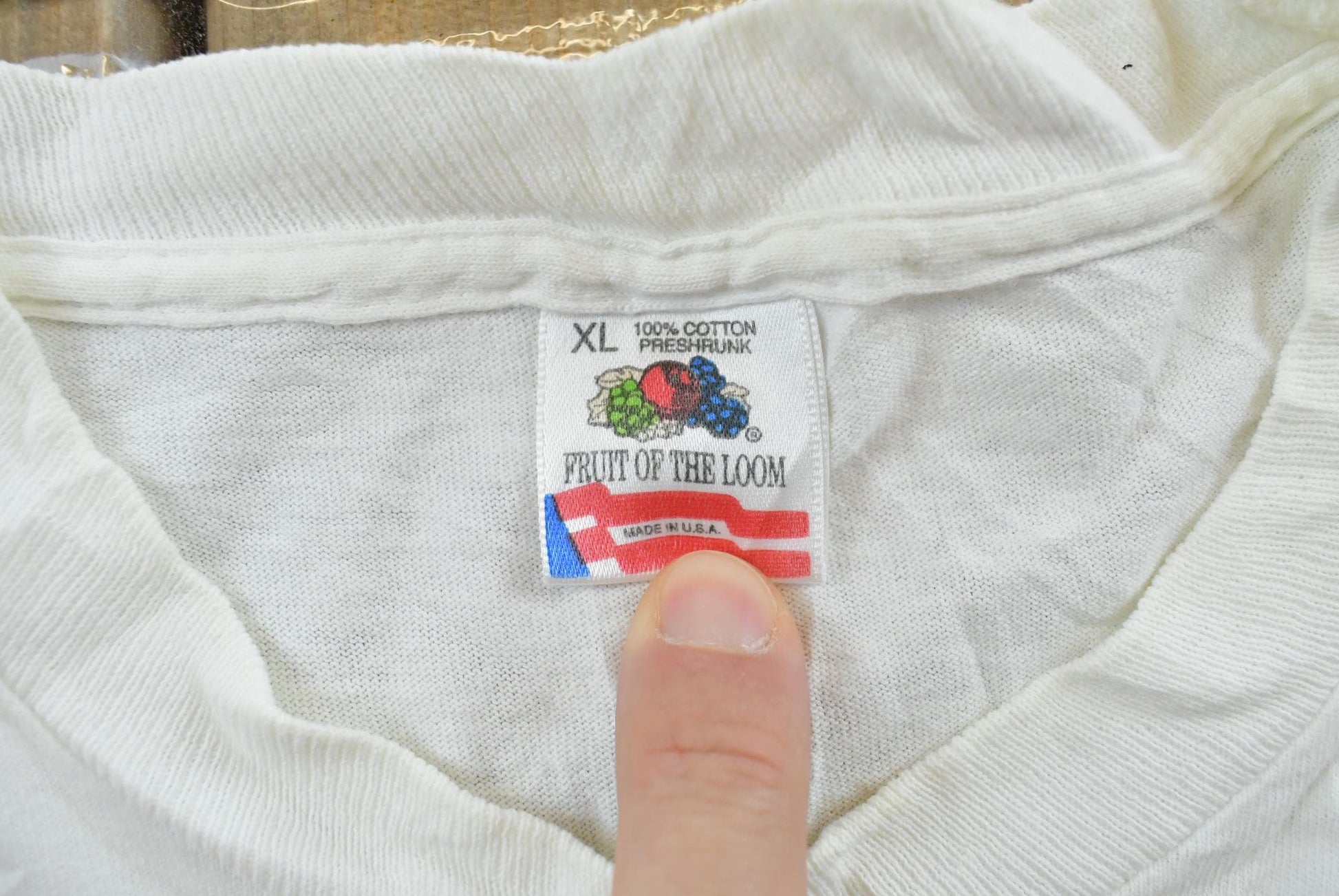 Vintage 1990s Western Wildflowers Nature T-Shirt Men's L from propervintagecanada