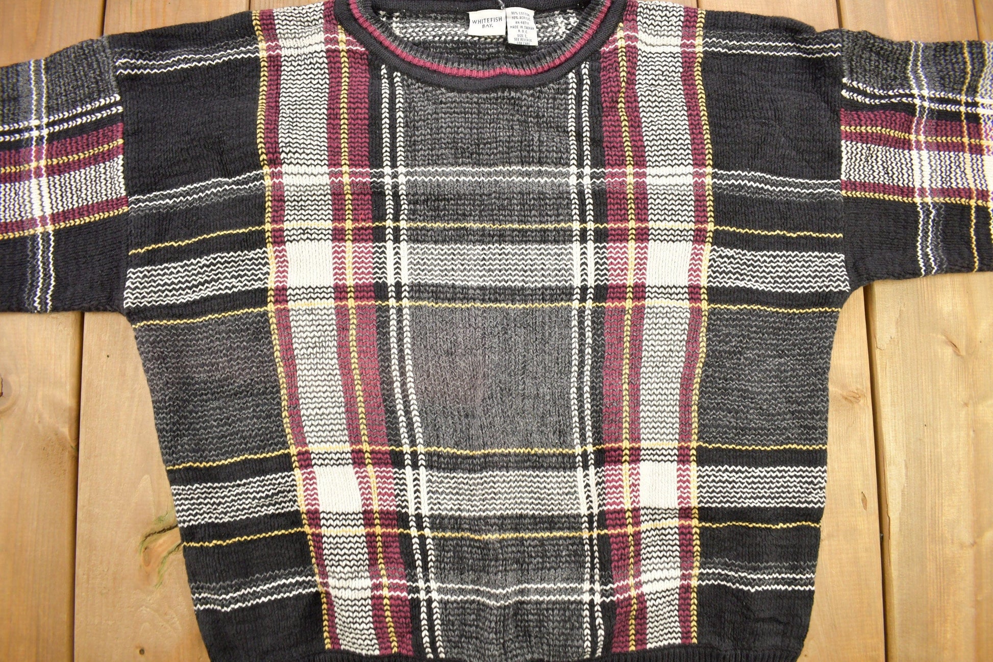 Vintage 1990s Whitefish Bay Plaid Knitted Crewneck Sweater Men's Large from propervintagecanada