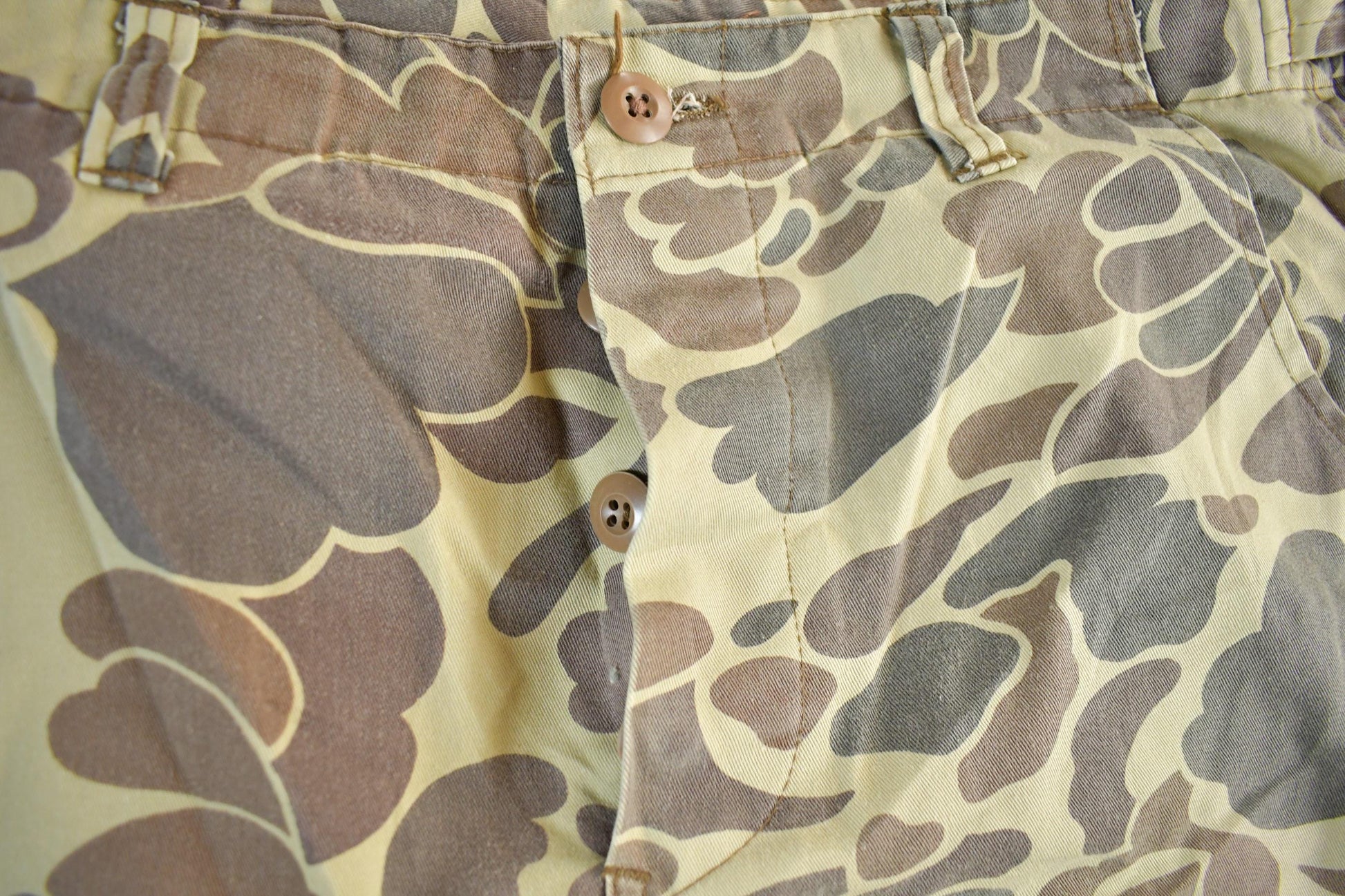 Vintage 1990s Winchester Camo Hunting Pants Men's 35 x 30 from propervintagecanada