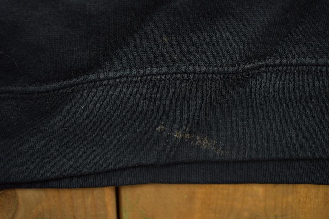 Vintage 1990s Winnie The Pooh Graphic Crewneck Men's Medium from propervintagecanada