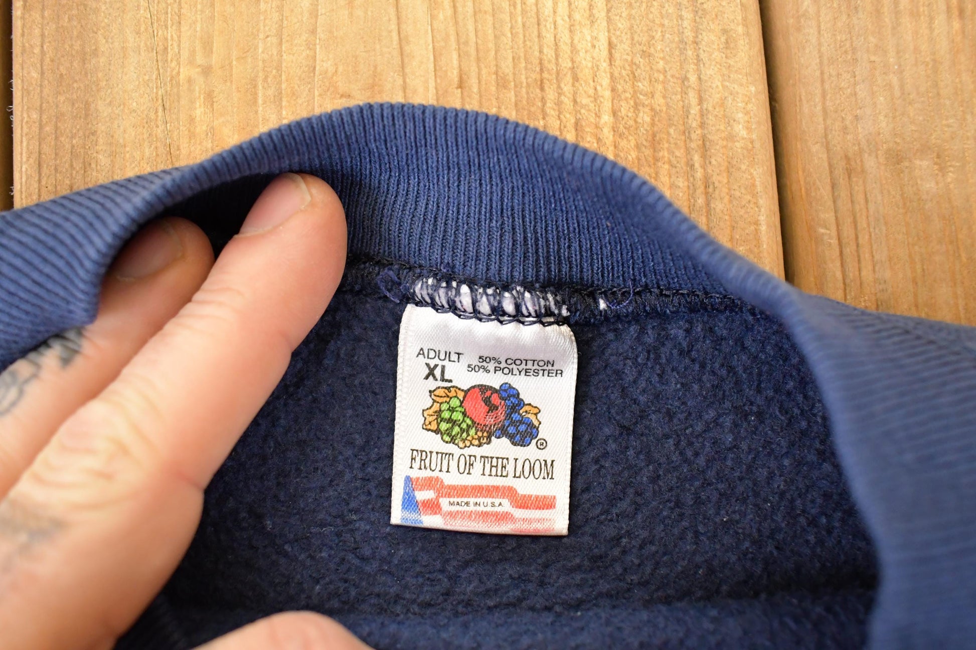 Vintage 1990s Winter Cardinal Embroidered Crewneck Sweatshirt Mens L from propervintagecanada