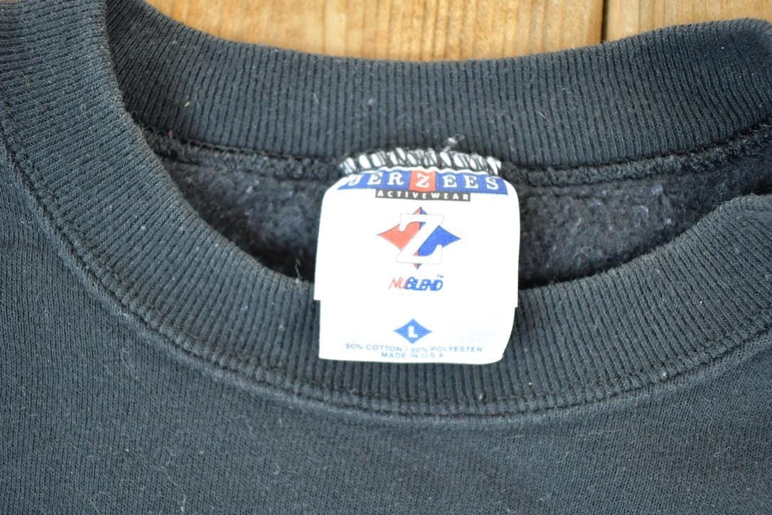 Vintage 1990s Winter Theme Snowman Crewneck Sweatshirt Mens S from propervintagecanada