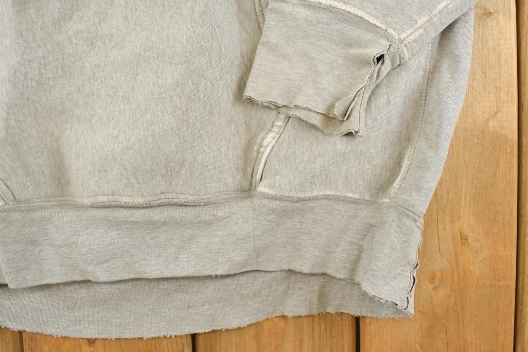 Vintage 1990s Wisconsin State Hoodie Sweatshirt Men's XL / NCAA College Spellout / 90s Collegiate Sweater / Heavyweight from propervintagecanada