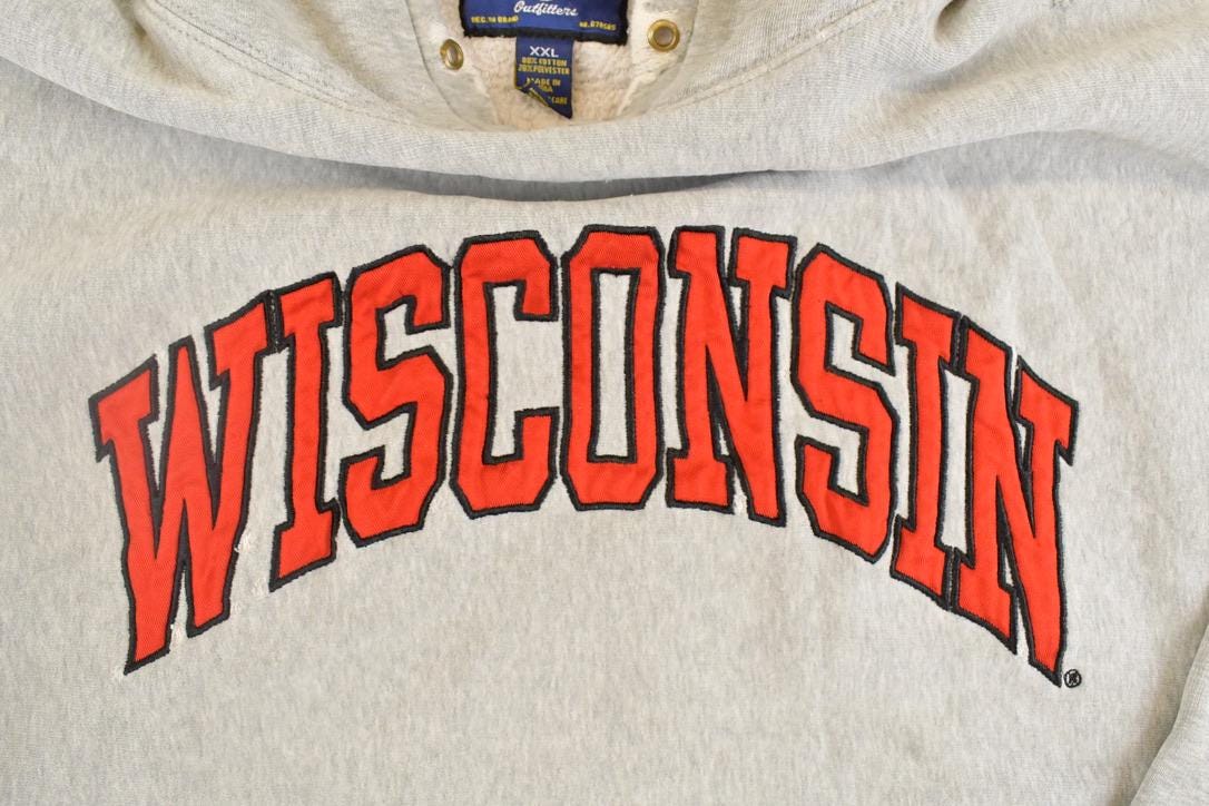 Vintage 1990s Wisconsin State Hoodie Sweatshirt Men's XL / NCAA College Spellout / 90s Collegiate Sweater / Heavyweight from propervintagecanada