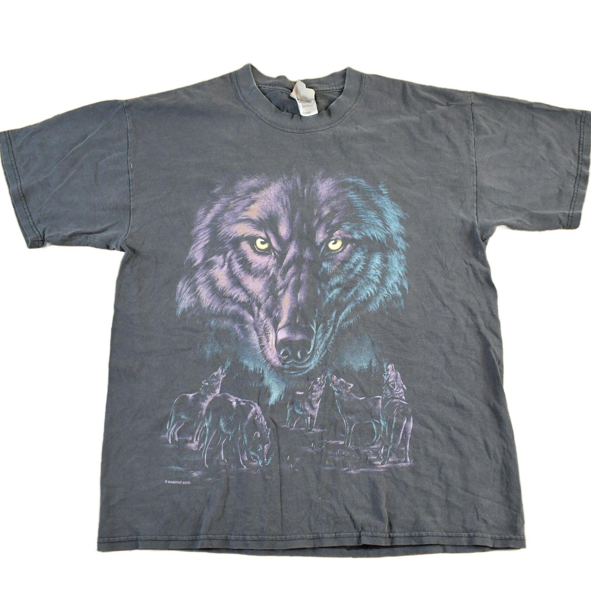 Vintage 1990s Wolf All Over Print Graphic T-Shirt Men's Large from propervintagecanada