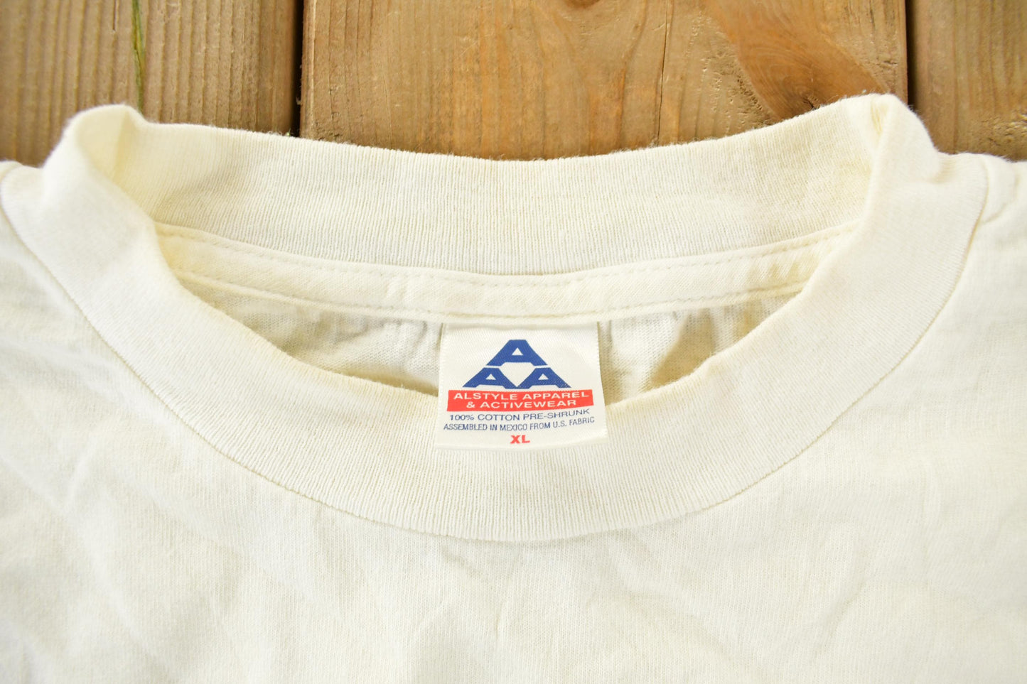 Vintage 1990s Wolf Forest Graphic Long Sleeve T-Shirt Men's XL from propervintagecanada