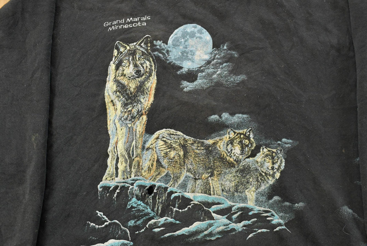 Vintage 1990s Wolf Graphic Print Crewneck Sweatshirt Mens 2XL from propervintagecanada
